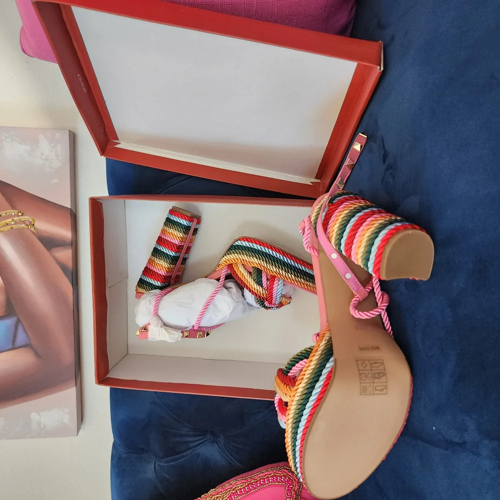 Colorful Striped Women's Platform Sandals - Picture 3 of 4